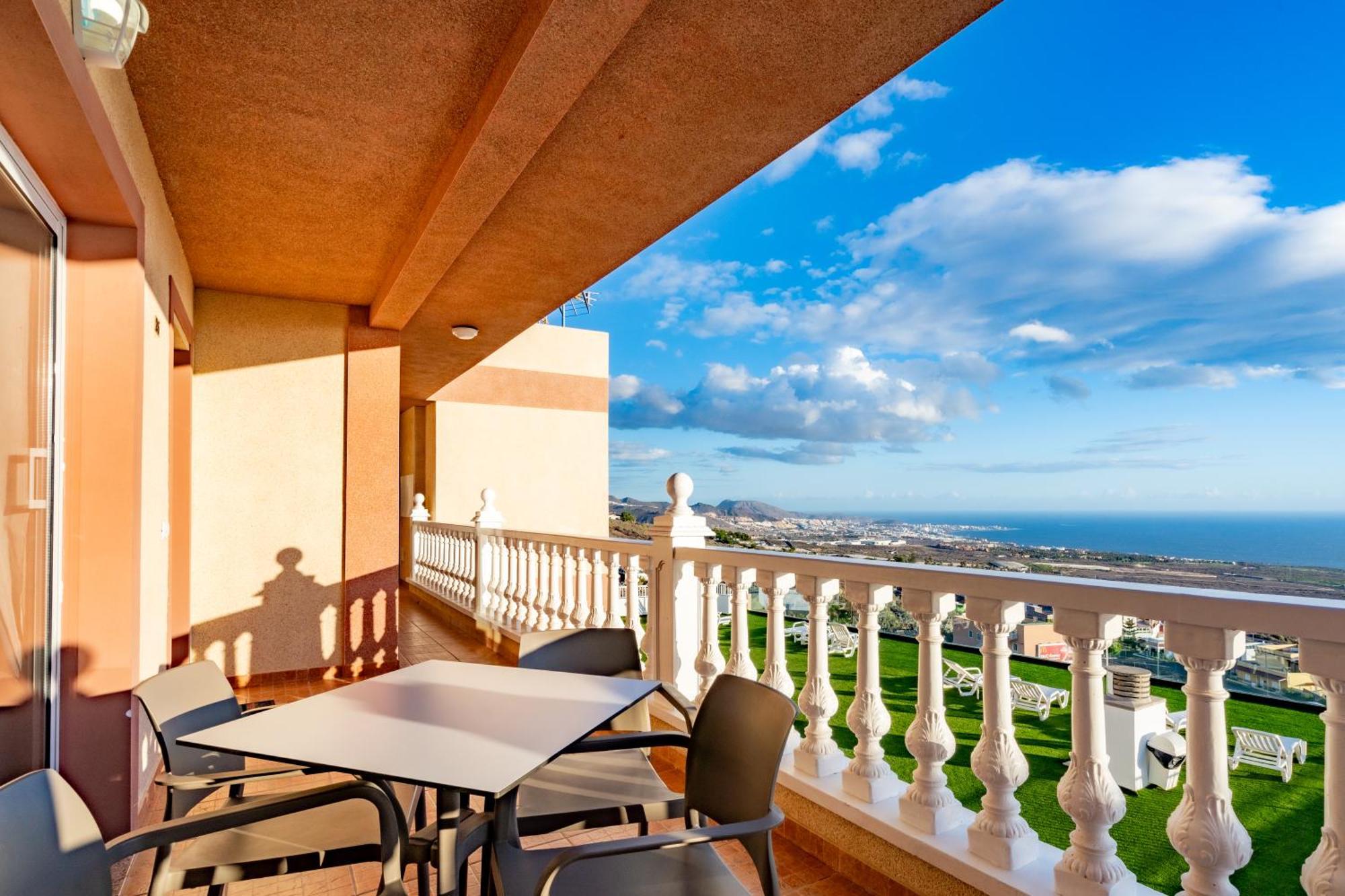 Los Menores Sea View Адехе Экстерьер фото